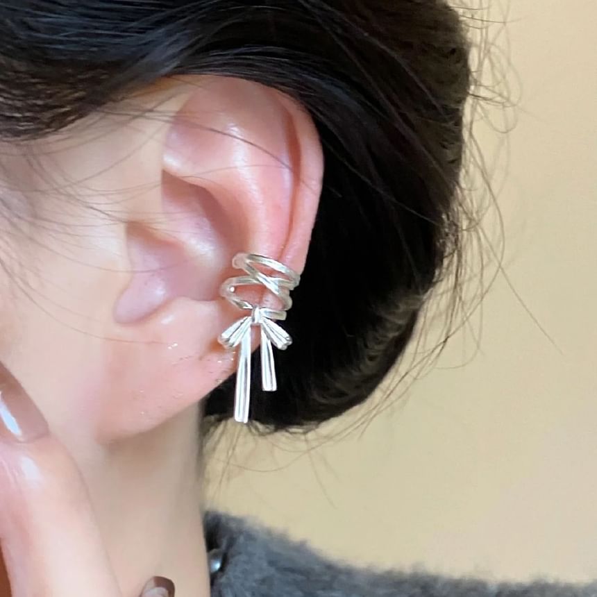 Ear Ribbon Copper Cuff