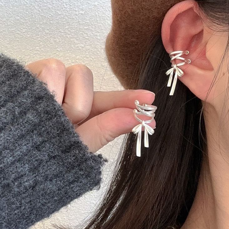 Ear Ribbon Copper Cuff