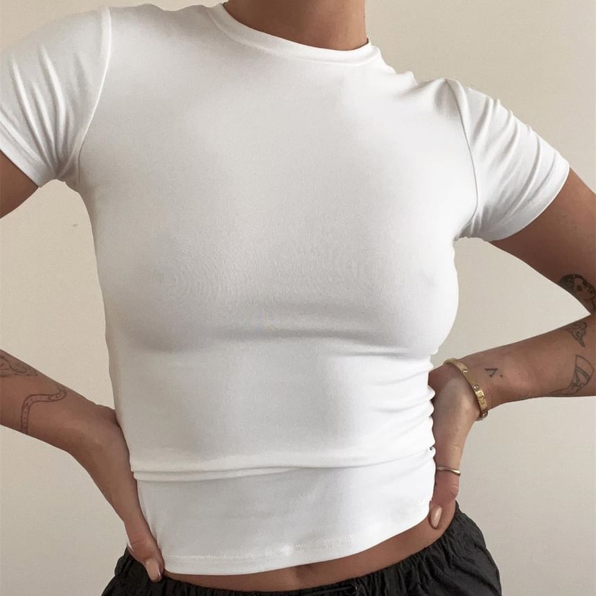 Round Plain Short-Sleeve T-Shirt Neck