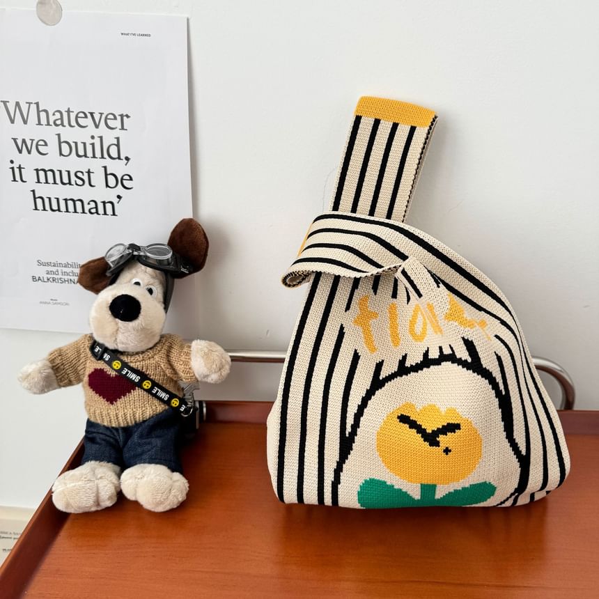 Knit Flower Tote Bag