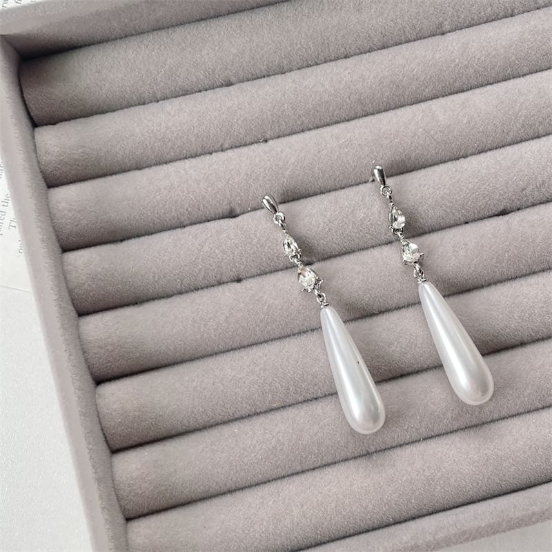 Pearl Alloy Dangle Earring Faux