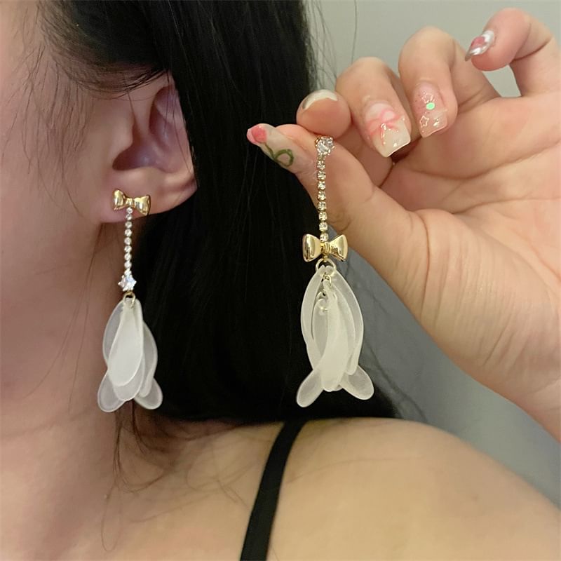 Rhinestone Floral Earring Dangle Asymmetrical