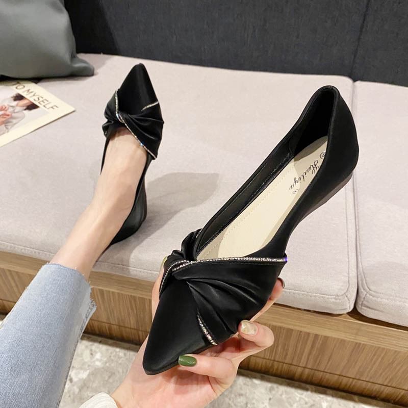 Pointed-Toe Flats Bow Rhinestone