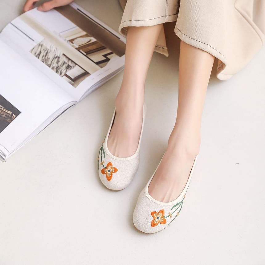 Embroidered Flats Flower