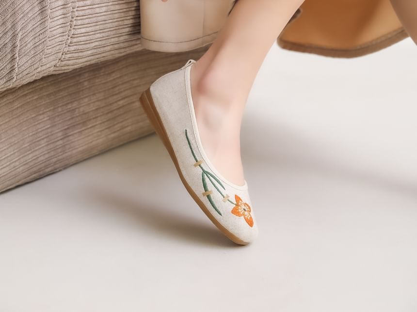 Embroidered Flats Flower