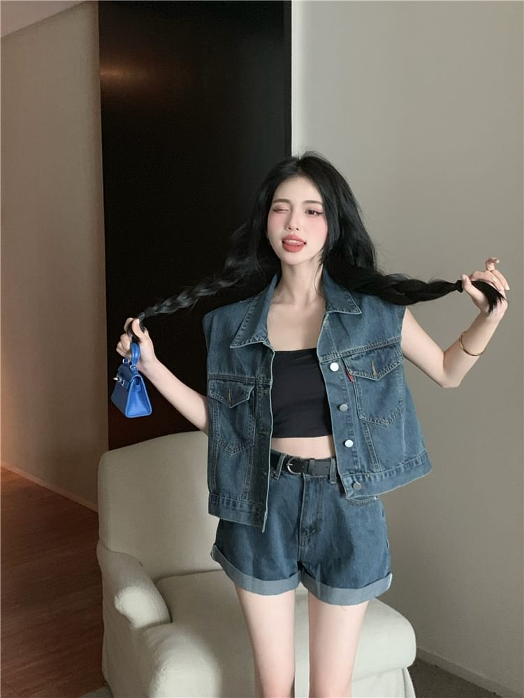 Collar Denim Button Vest / High Waist Roll Up Hem Denim Shorts / Belt / Set