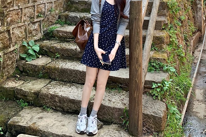 Dress / Mini Melange Floral Spaghetti Crop Strap A-Line Cardigan