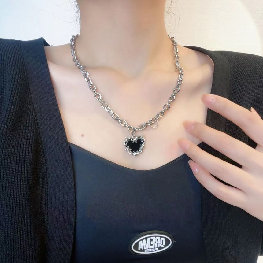 Pendant Heart Necklace