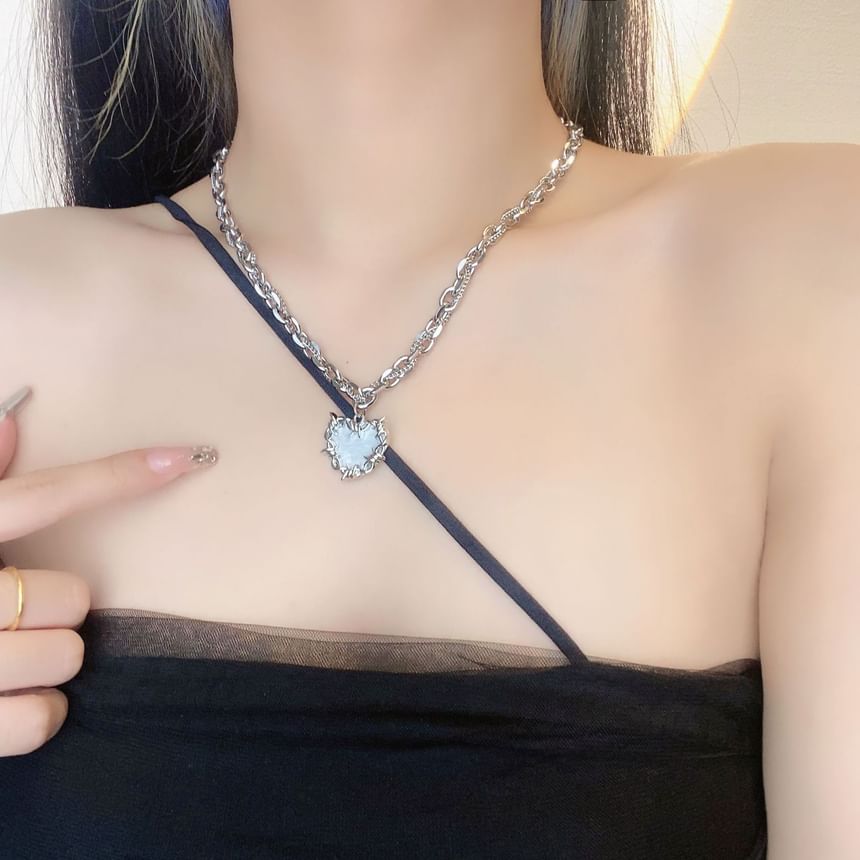 Pendant Heart Necklace