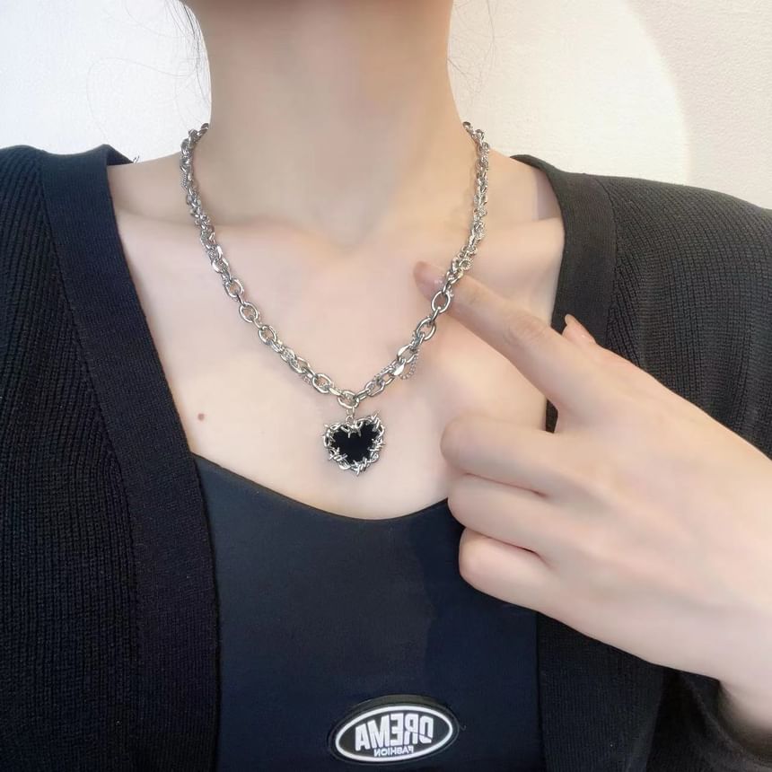 Pendant Heart Necklace