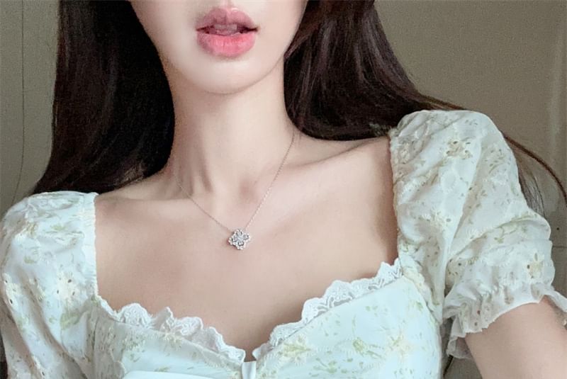 A-Line / Embroidered Rise Skirt Neck Lace Tie Mini Short-Sleeve Blouse Eyelet Tiered High Square Front