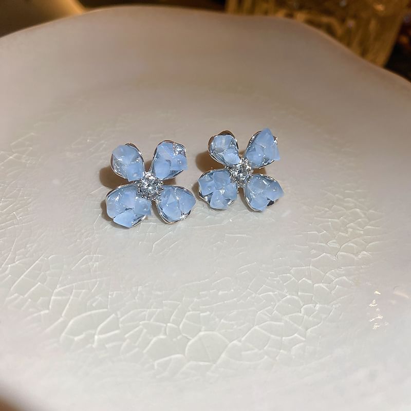 Faux (Various Crystal Alloy Butterfly Designs) Stud Earring / Floral Pearl