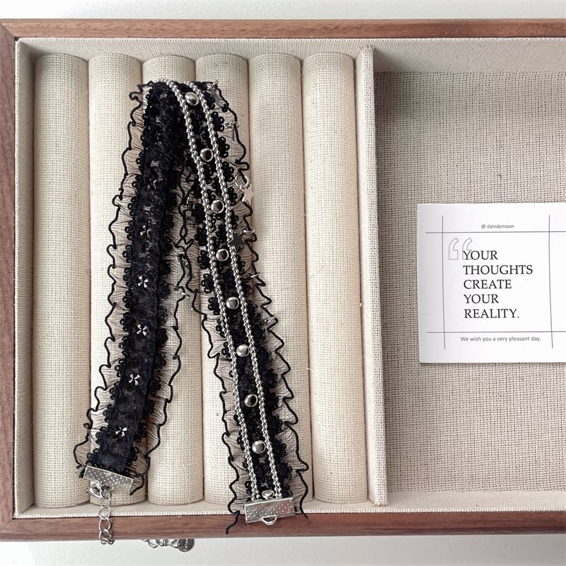 Star Lace Fringed Choker