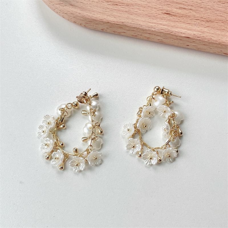 Floral Faux Pearl Earring Fringed Hoop