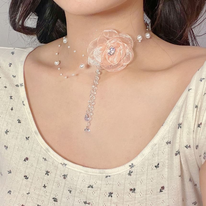 Faux Fringed Necklace Floral Pearl