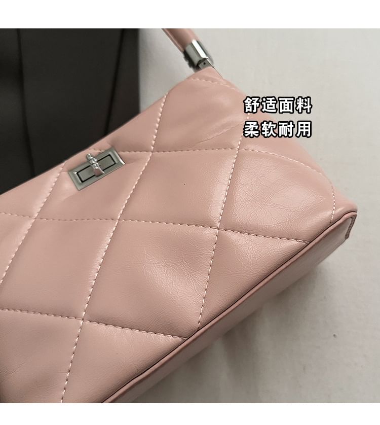 Bucket Bag Quilted Twisted