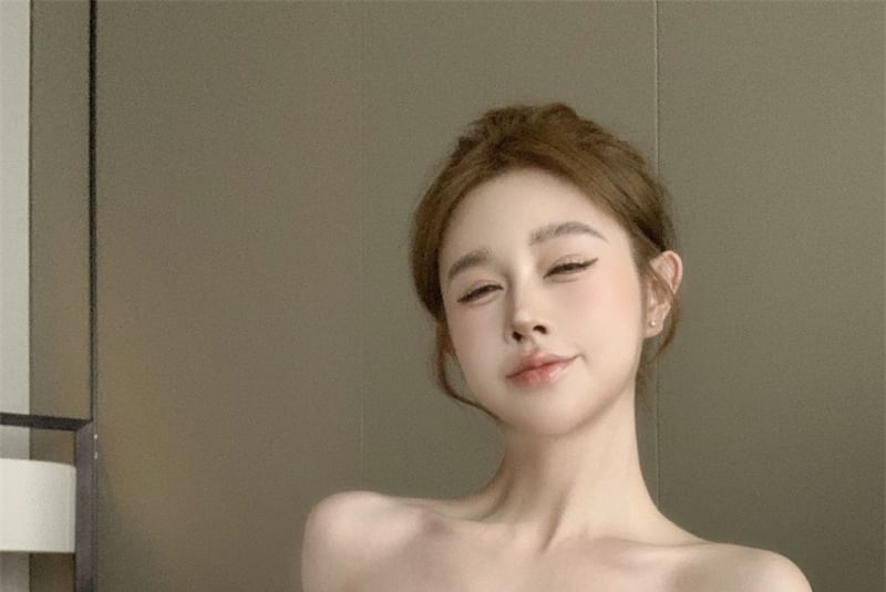 Plain Flower Accent Tube Top