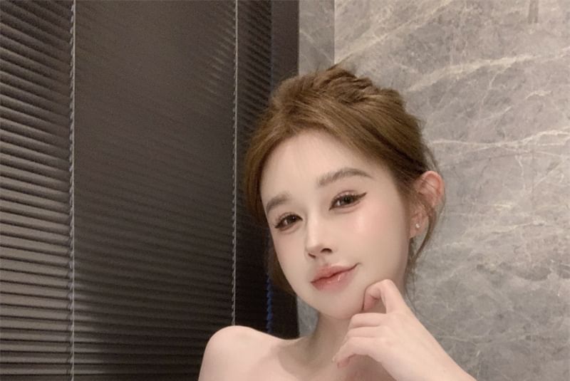 Plain Flower Accent Tube Top