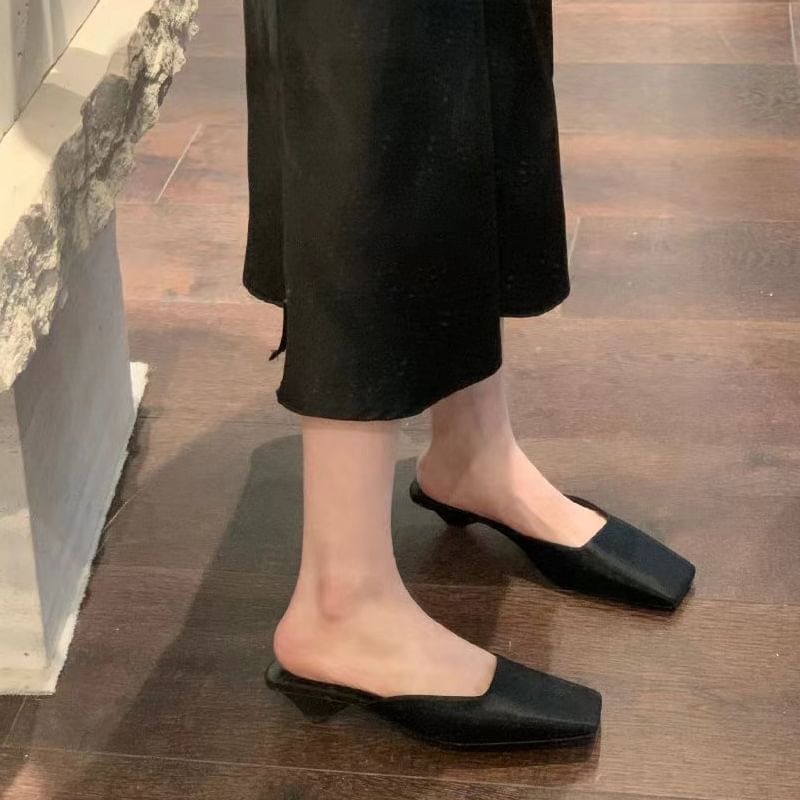 Low Heel Square Toe Plain Mules