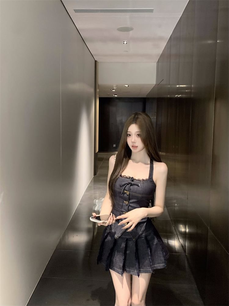 Halter A-Line Pleated Skirt Top Mid Trim / Lace Low Rise Button-Up Denim Mini