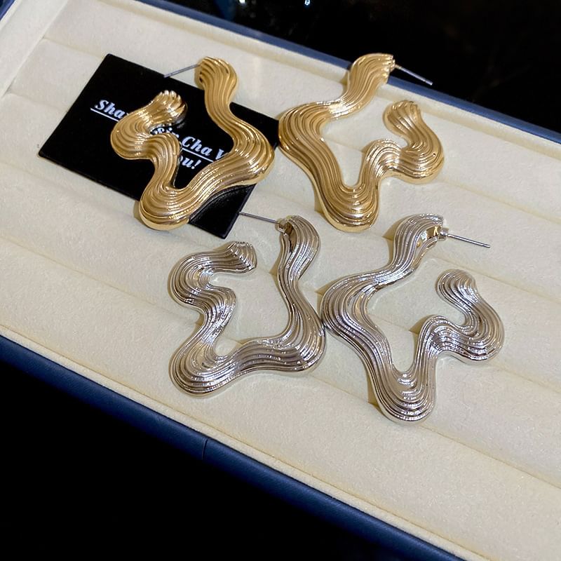 Wavy Hoop Copper Earring