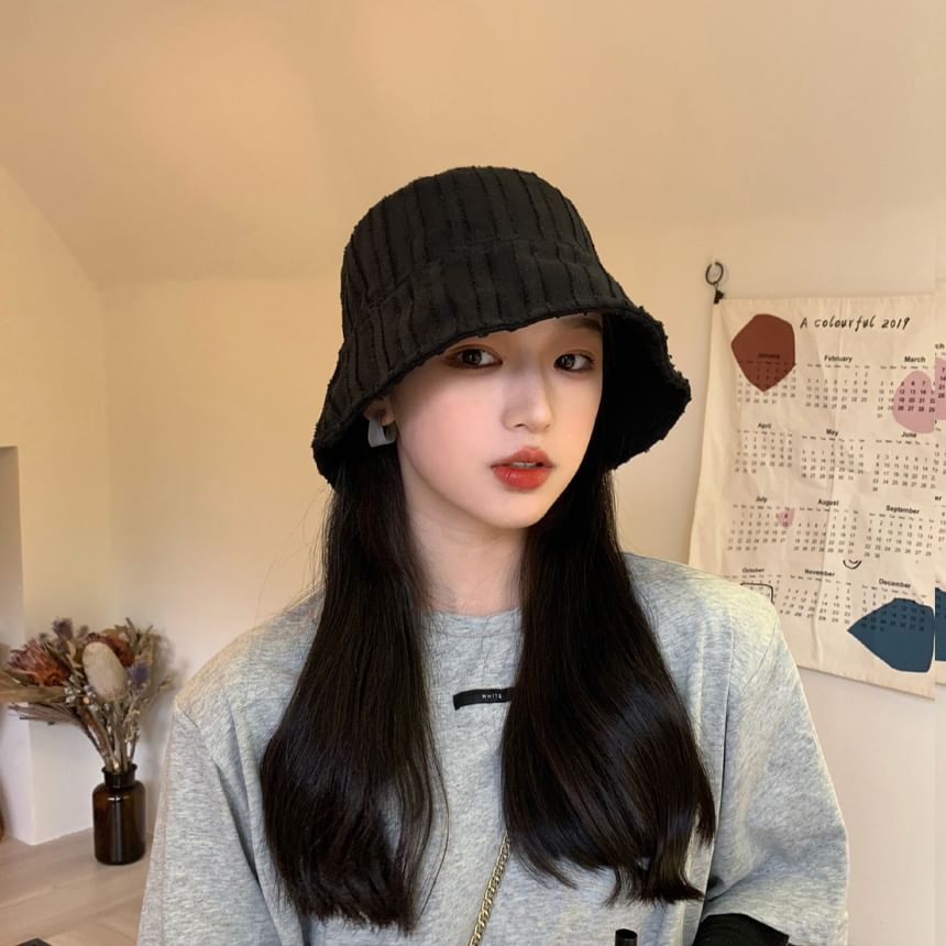 Frayed Plain Bucket Hat
