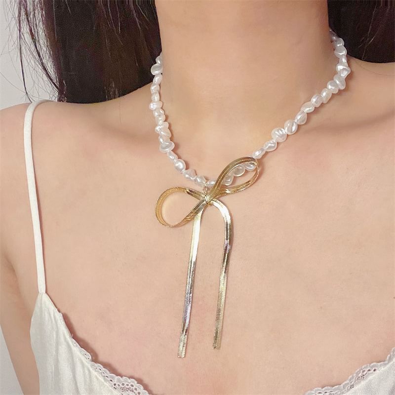 Bow Choker Faux Pearl