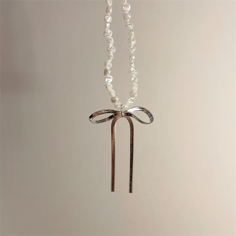 Bow Choker Faux Pearl