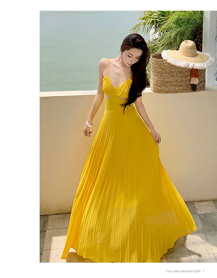 V-Neck Dress Chiffon Cutout Maxi Spaghetti Pleated Strap
