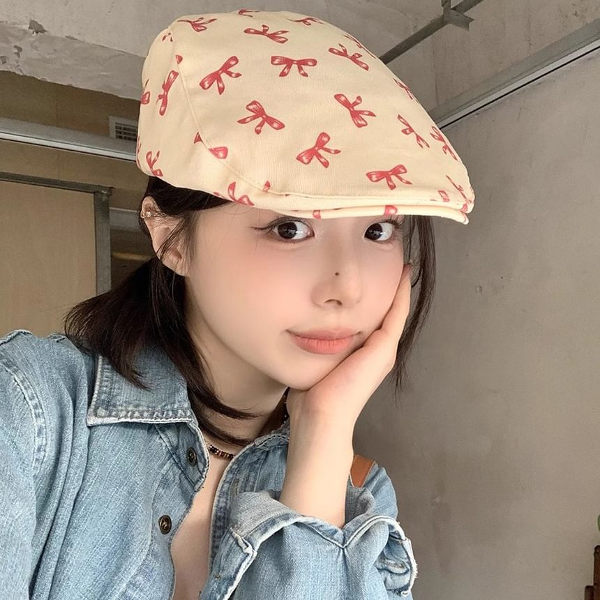 Flat Cap Print Bow