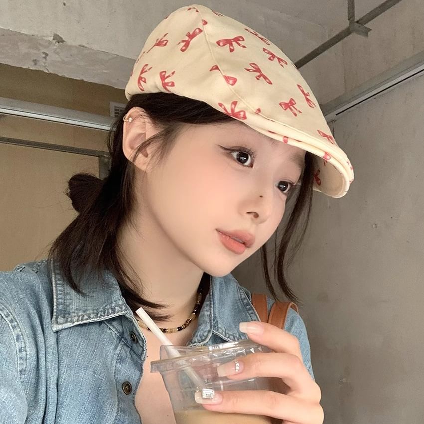 Flat Cap Print Bow