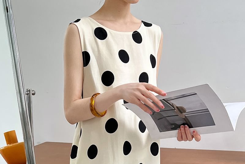 V-Neck Sleeveless Dotted A-Line Maxi Dress