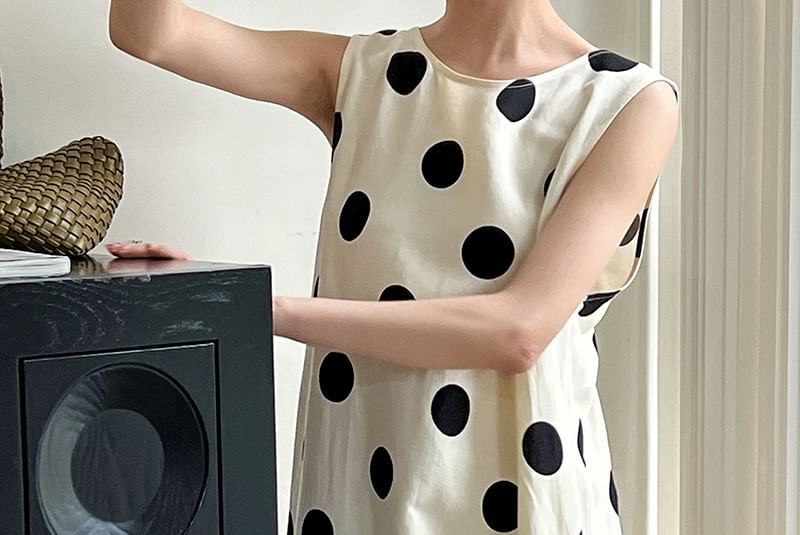 V-Neck Sleeveless Dotted A-Line Maxi Dress