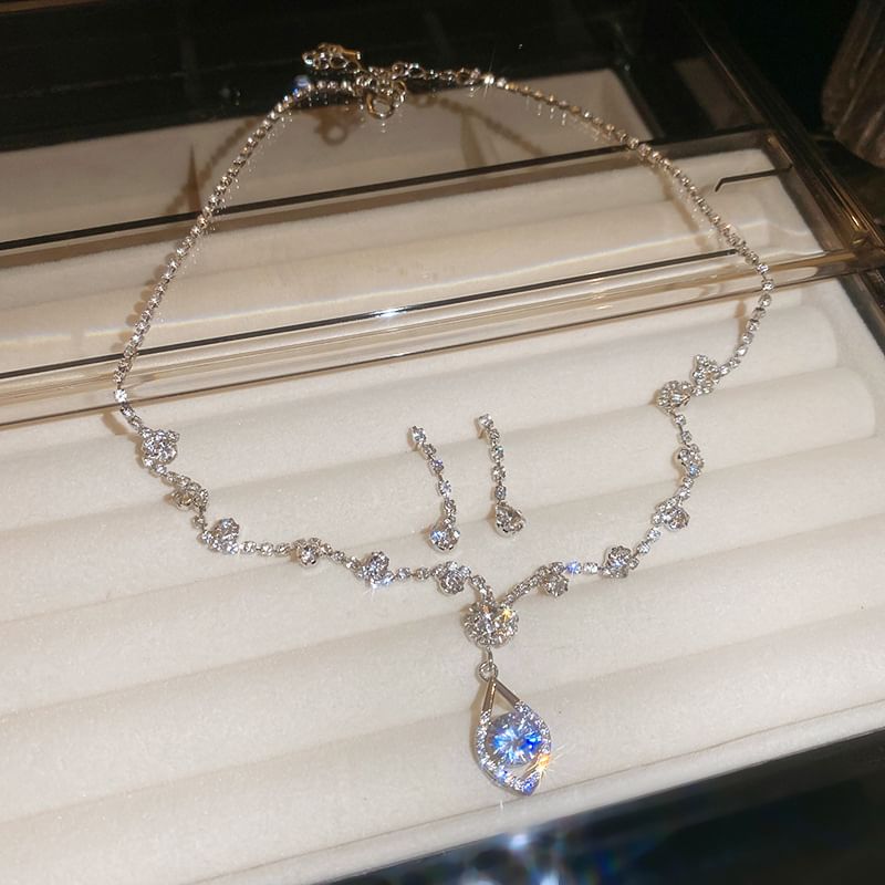 Earring + Rhinestone Drop Set: Necklace