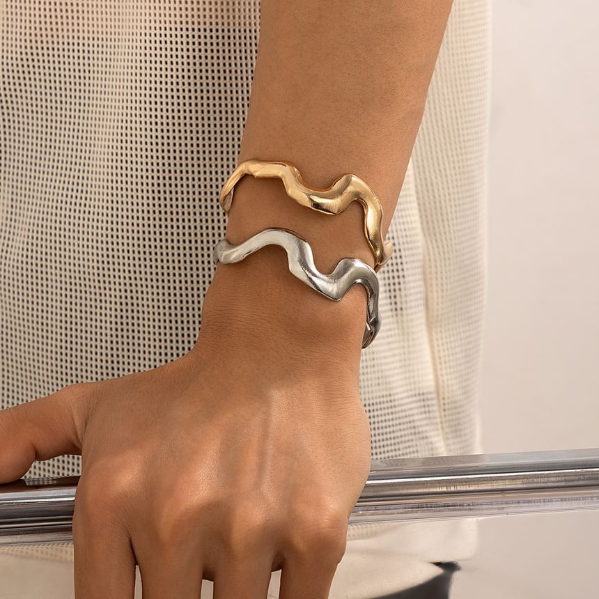 Wavy Alloy Choker (Various Designs)