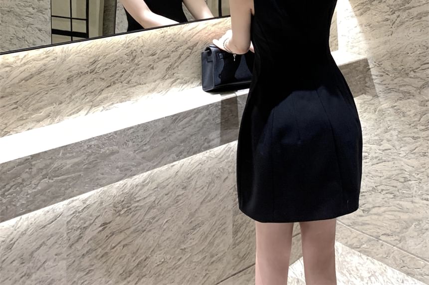 Sleeveless Round Neck Plain Rhinestone Bow Cutout Mini A-Line Dress