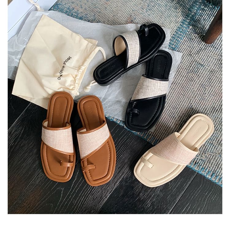 Slide Sandals Toe Loop