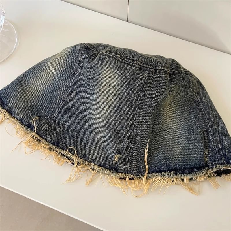 Distressed Embroidery Bucket Brim With Hat Butterfly