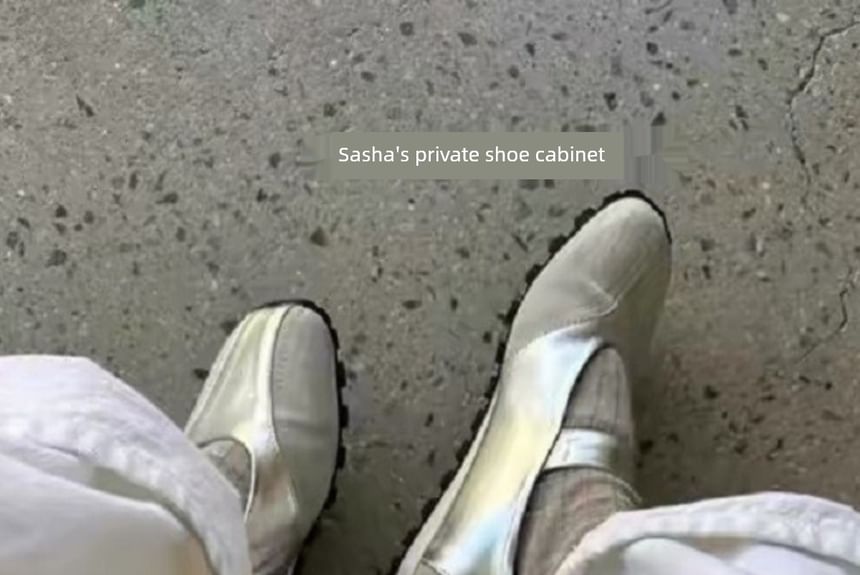 Flats Balletcore Strap Adhesive