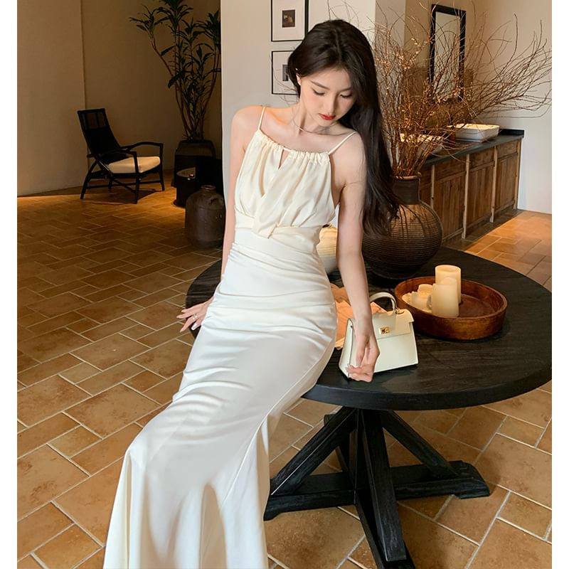 V-Neck Sleeveless Solid Mermaid Maxi Dress