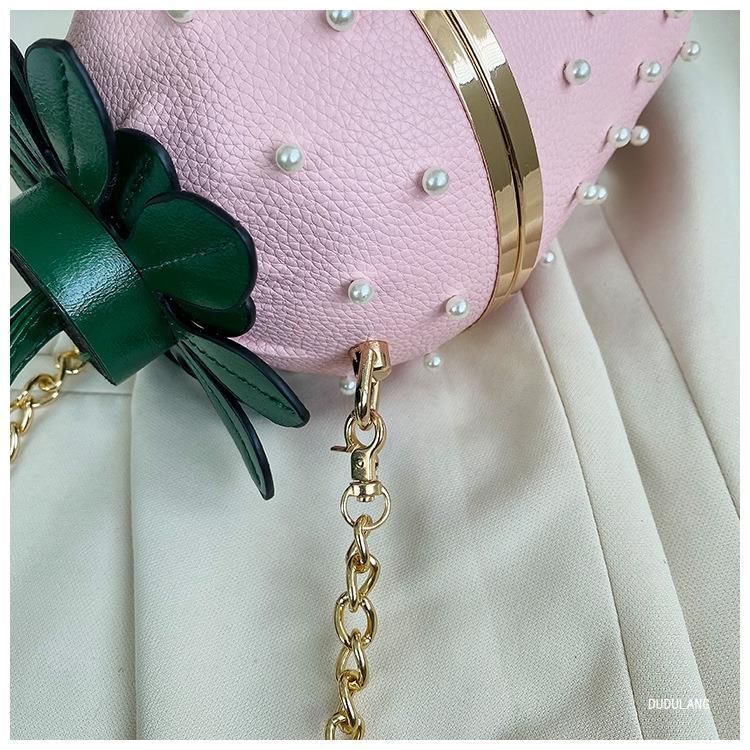 Bucket Chain Strap Strawberry Bag