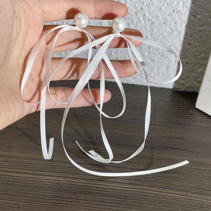 Pearl Bow Earring Faux