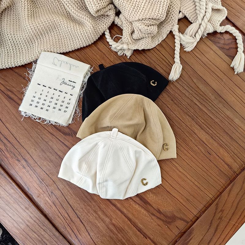 Hat Metal Beret Lettering