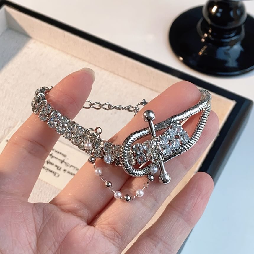 Bracelet / Pearl Faux Necklace