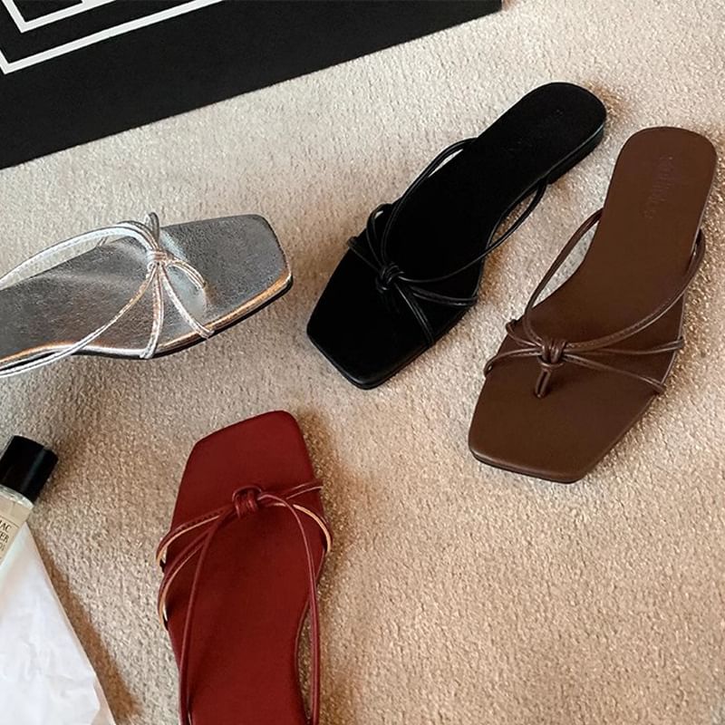 Knotted Thong Sandals