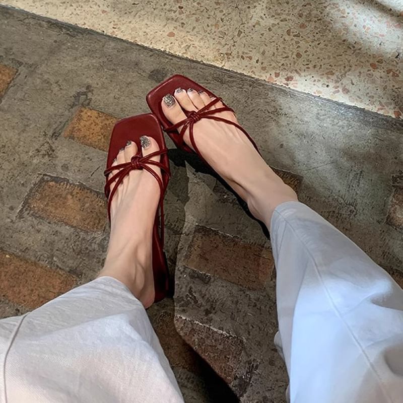 Knotted Thong Sandals