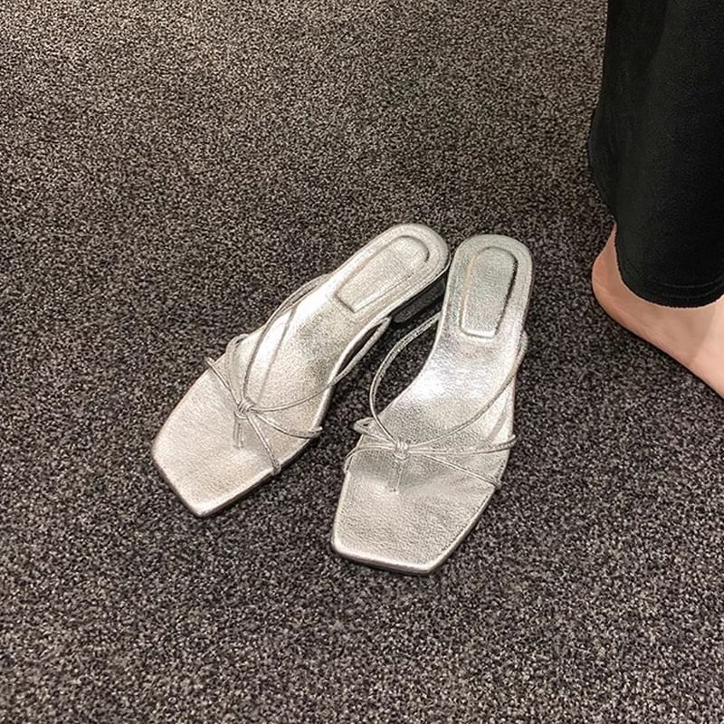 Knotted Thong Sandals