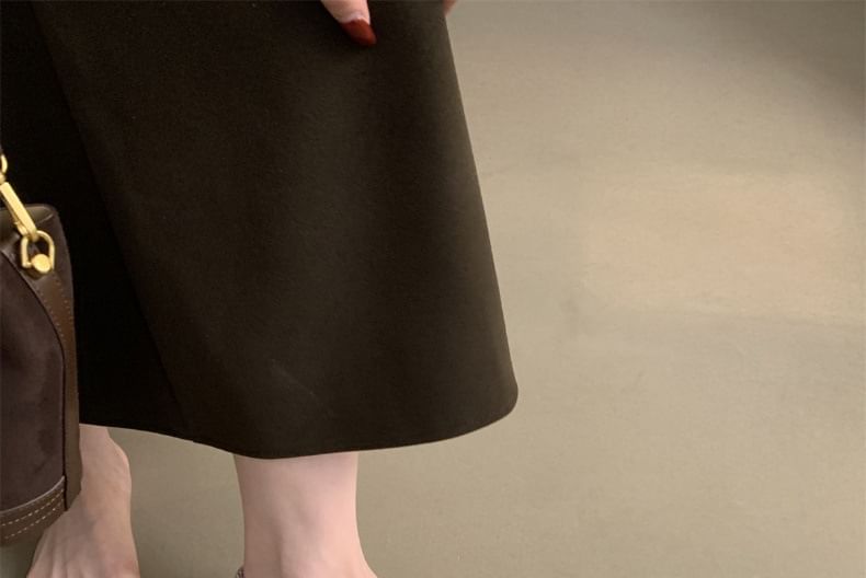 Round Faux Flats Leather Toe