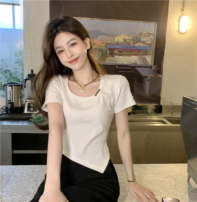 Plain Short-Sleeve Neck Crew Asymmetrical Tee