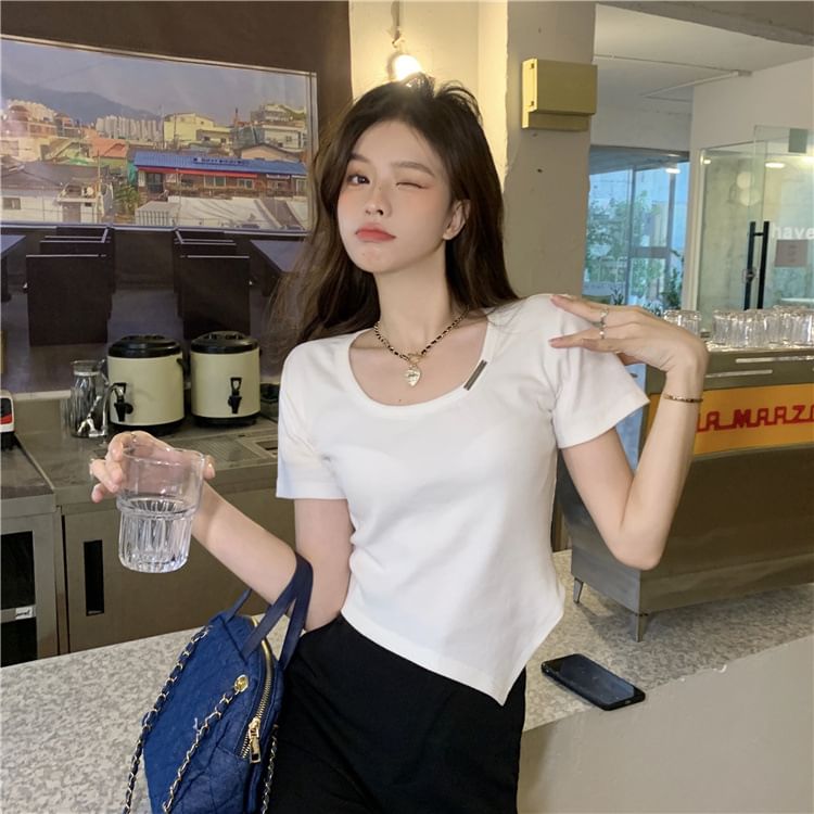 Plain Short-Sleeve Neck Crew Asymmetrical Tee